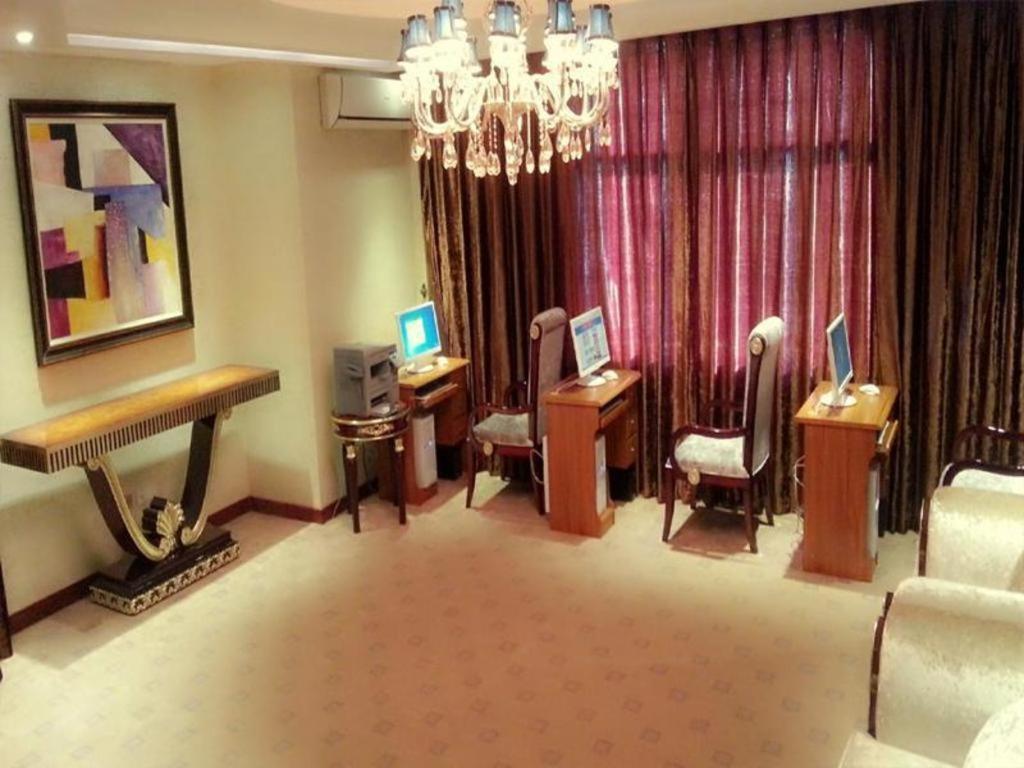 Star World Hotel Naypyidaw Exteriör bild
