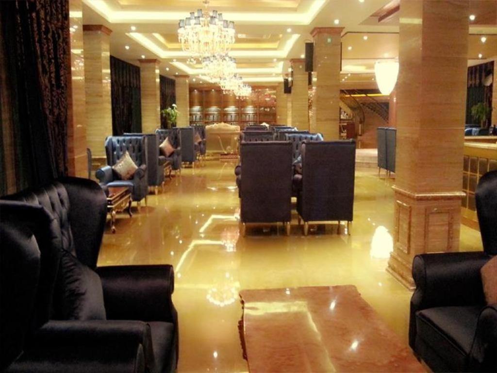Star World Hotel Naypyidaw Exteriör bild